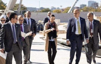 الكويت.. وزير المالية يزور موقع النصب التذكاري لعمليتي عاصفة الصحراء ودرع الصحراء في واشنطن