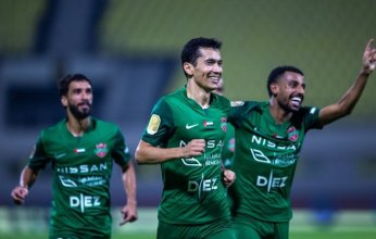 بث مباشر.. شاهد مباراة شباب الأهلي و كلباء في الدوري الإماراتي
