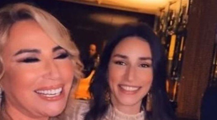 أول تعليق من ابنة إيناس الدغيدي على زواج والدتها أول تعليق من ابنة إيناس الدغيدي على زواج والدتها