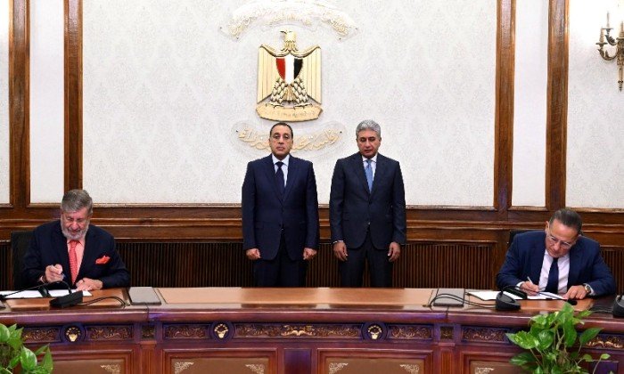 مصر.. رئيس الوزراء يشهد توقيع اتفاقية شراكة استراتيجية بين مجموعتين فندقيتين مصر.. رئيس الوزراء يشهد توقيع اتفاقية شراكة استراتيجية بين مجموعتين فندقيتين