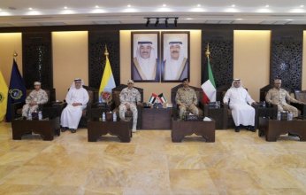 رئيس الأركان العامة للجيش الكويتي يبحث مع نائب رئيس الأركان الاماراتي موضوعات مشتركة