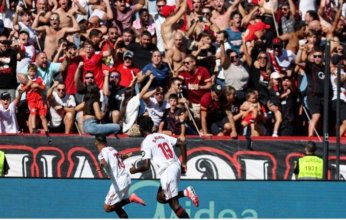 هزيمة مفاجئة.. إشبيلية يضرب برشلونة برباعية بـ "الليجا"