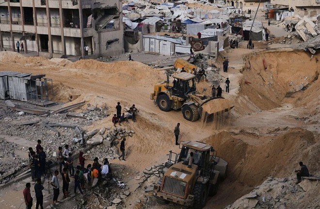 تقرير عبري: مصر ستقود قوة دولية لإدارة قطاع غزة بعد تنفيذ وقف إطلاق النار تقرير عبري: مصر ستقود قوة دولية لإدارة قطاع غزة بعد تنفيذ وقف إطلاق النار