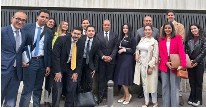 وزير الخارجية يلتقي مجموعة من الطلاب المصريين الدارسين في فرنسا وزير الخارجية يلتقي مجموعة من الطلاب المصريين الدارسين في فرنسا