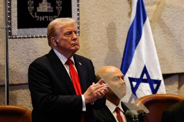 ترامب أمام الكنيست: سيتم نزع سلاح حماس ولن يكون هناك أي تهديد لإسرائيل ترامب أمام الكنيست: سيتم نزع سلاح حماس ولن يكون هناك أي تهديد لإسرائيل