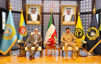 الكويت.. رئيس الأركان العامة للجيش يبحث مع السفير الإيطالي أوجه التعاون المشترك