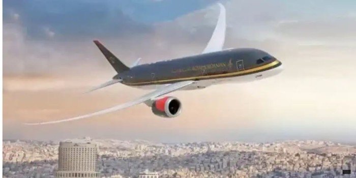 هبوط اضطراري آمن لطائرة متجهة من عمّان إلى حلب (تفاصيل) هبوط اضطراري آمن لطائرة متجهة من عمّان إلى حلب (تفاصيل)