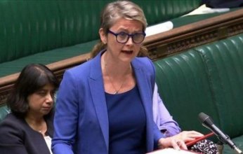 وزيرة خارجية بريطانيا: التصعيد فى قطاع غزة مقلق للغاية