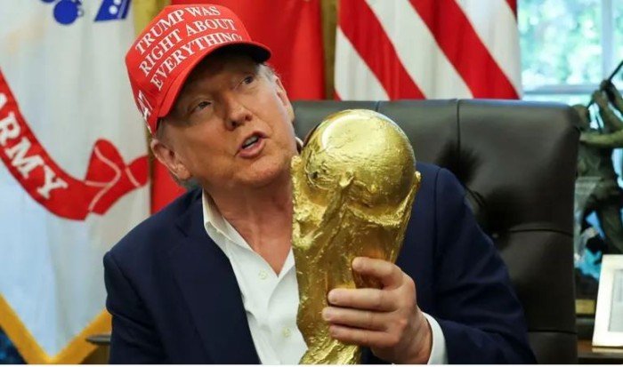 ترامب يهدد بنقل منافسات كأس العالم من بعض مدن أمريكا ترامب يهدد بنقل منافسات كأس العالم من بعض مدن أمريكا