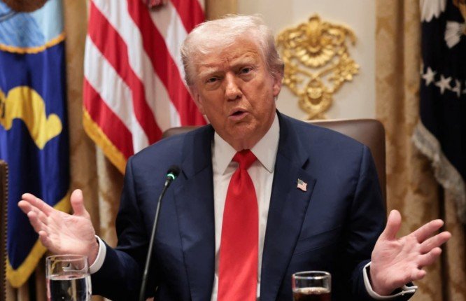 ترامب: أكثر من مليون موظف فيدرالي لا يتقاضون رواتبهم حالياً بسبب الإغلاق ترامب: أكثر من مليون موظف فيدرالي لا يتقاضون رواتبهم حالياً بسبب الإغلاق