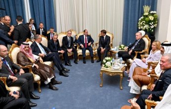 10 دول مشاركة بقمة شرم الشيخ تؤكد أهمية تدفق المساعدات الانسانية إلى غزة