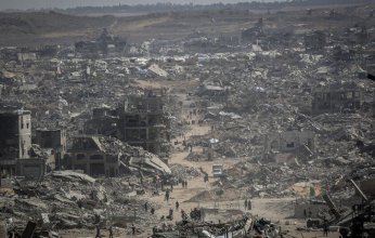 الدفاع المدني في غزة: 10 آلاف شهيد ما زالوا تحت أنقاض المنازل المدمرة