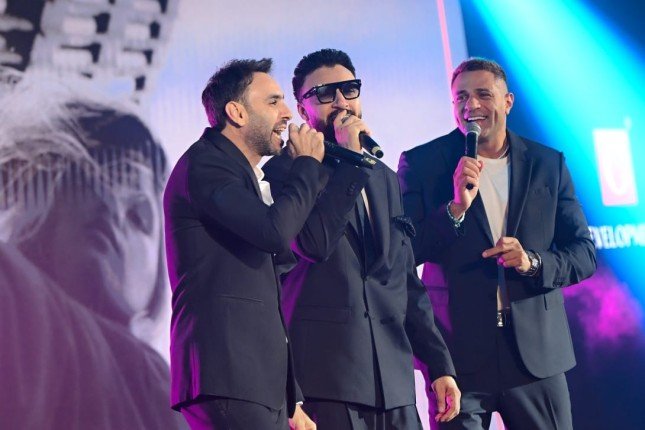 بالصور.. «واما» يشعلون القاهرة الجديدة بحفل كامل العدد وأجواء مليئة بالدعابة بالصور.. «واما» يشعلون القاهرة الجديدة بحفل كامل العدد وأجواء مليئة بالدعابة