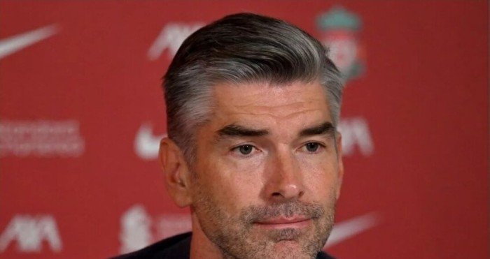 الهلال السعودي يخطط لخطف المدير الرياضي لـ"ليفربول" الهلال السعودي يخطط لخطف المدير الرياضي لـ"ليفربول"