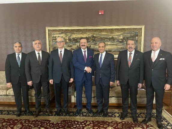 مصر.. وزير الخارجية يزور مقر اتحاد الغرف والبورصات التركية (TOBB) في أنقرة مصر.. وزير الخارجية يزور مقر اتحاد الغرف والبورصات التركية (TOBB) في أنقرة