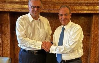 وزير الخارجية المصري يشدد على أهمية إيقاف إطلاق النار في السودان