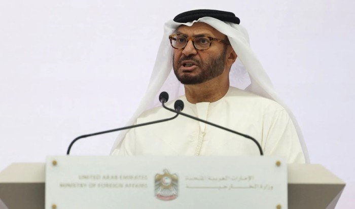 قرقاش: الإمارات لم تنقل أي أسلحة لأطراف حرب السودان