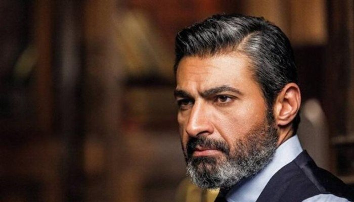 ياسر جلال يعتذر عن تصريحاته في مهرجان وهران الدولي بالجزائر: «لم أقصد الإساءة»