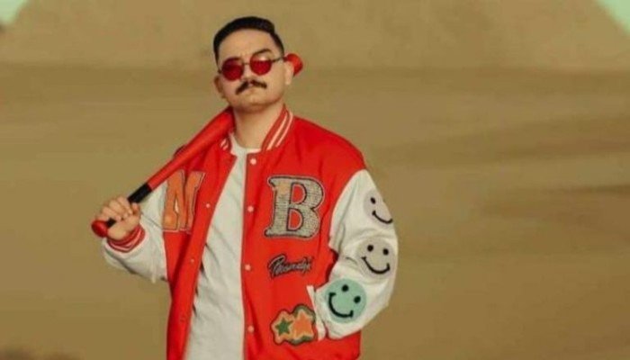 انهيار التيك توكر "مداهم" بعد قرار تجديد حبسه 45 يومًا بتهمة غسل الأموال انهيار التيك توكر "مداهم" بعد قرار تجديد حبسه 45 يومًا بتهمة غسل الأموال