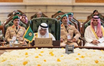 الأمين العام لمجلس التعاون يؤكد أهمية التنسيق وتعزيز العمل العسكري الخليجي المشترك