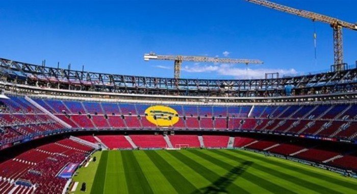 بعد غياب أكثر من عامين.. برشلونة يعلن عودته لملعب «كامب نو»