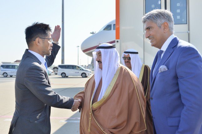 الشيخ ناصر المحمد يزور اليابان لتقليده "الوشاح الأكبر لوسام الشمس المشرقة" الشيخ ناصر المحمد يزور اليابان لتقليده "الوشاح الأكبر لوسام الشمس المشرقة"