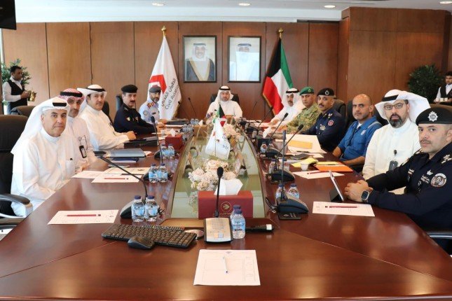 الكويت.. اللجنة العليا للانقاذ تبحث سبل تعزيز التنسيق والجاهزية في حالات الطوارئ الجوية الكويت.. اللجنة العليا للانقاذ تبحث سبل تعزيز التنسيق والجاهزية في حالات الطوارئ الجوية