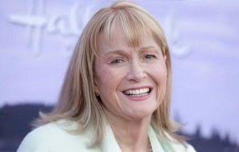 رحيل ديان لاد.. الأم التي صنعت تاريخ الأوسكار مع ابنتها