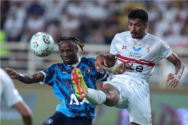 التعادل السلبى يفرض نفسه على الشوط الأول من مباراة الزمالك وبيراميدز بكأس السوبر المصري التعادل السلبى يفرض نفسه على الشوط الأول من مباراة الزمالك وبيراميدز بكأس السوبر المصري