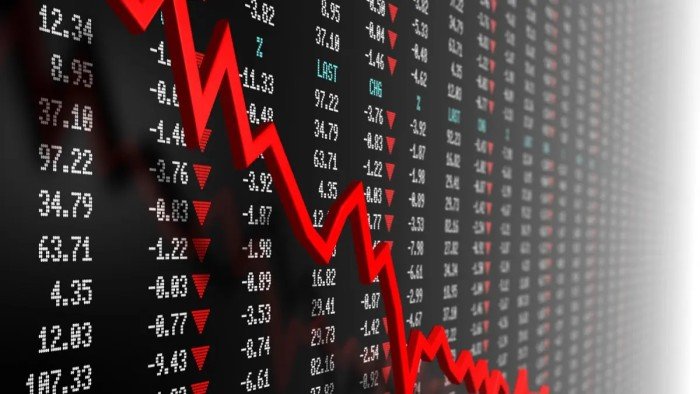 تراجع معظم الأسهم العالمية بعد هبوط "وول ستريت" الجمعة الماضية تراجع معظم الأسهم العالمية بعد هبوط "وول ستريت" الجمعة الماضية