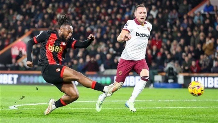 بث مباشر.. شاهد مباراة بورنموث ووست هام في الدوري الإنجليزي