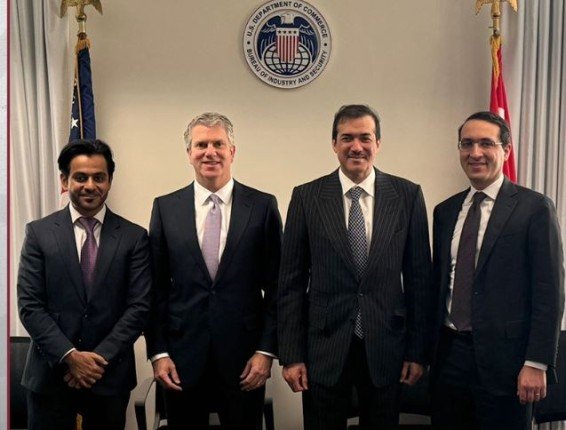 قطر وأمريكا تبحثان سبل تعزيز العلاقات الاقتصادية والتجارية بين البلدين قطر وأمريكا تبحثان سبل تعزيز العلاقات الاقتصادية والتجارية بين البلدين