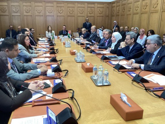 الجامعة العربية تطلق مبادرة لدعم البحث العلمي في الدول المتاثرة بالنزاعات الجامعة العربية تطلق مبادرة لدعم البحث العلمي في الدول المتاثرة بالنزاعات