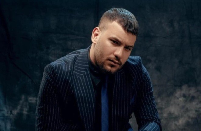 مسلم يوضح حقيقة الوقفة الاحتجاجية في نقابة الموسيقيين: "كل اللي اتقال إشاعات" مسلم يوضح حقيقة الوقفة الاحتجاجية في نقابة الموسيقيين: "كل اللي اتقال إشاعات"