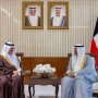 وزير الخارجية الكويتي يتسلم رسالة خطية من نظيرة السعودي تتصل بالعلاقات المتينة التي تربط البلدين