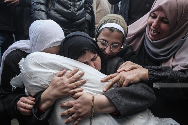 أغلبيتهم من الأطفال والنساء.. ارتفاع حصيلة شهداء غزة إلى 69513 فلسطينيًا منذ بدء العدوان أغلبيتهم من الأطفال والنساء.. ارتفاع حصيلة شهداء غزة إلى 69513 فلسطينيًا منذ بدء العدوان