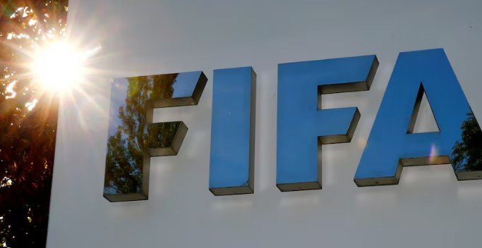 فيفا يكثف جهوده للتصدي للإساءة عبر الإنترنت فيفا يكثف جهوده للتصدي للإساءة عبر الإنترنت