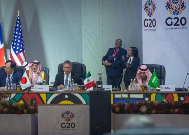 وزير الخارجية السعودي يترأس وفد المملكة في افتتاح قمة دول مجموعة العشرين وزير الخارجية السعودي يترأس وفد المملكة في افتتاح قمة دول مجموعة العشرين