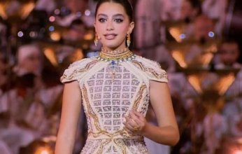 من هي ياسمينا العبد؟ الفتاة التي خطفت الأنظار في حفل افتتاح المتحف المصري الكبير