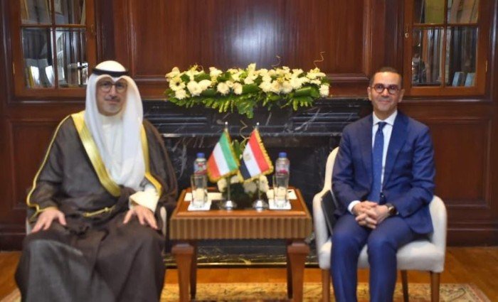 مصر والكويت تبحثان مضاعفة حجم التجارة البينية والاستثمارات