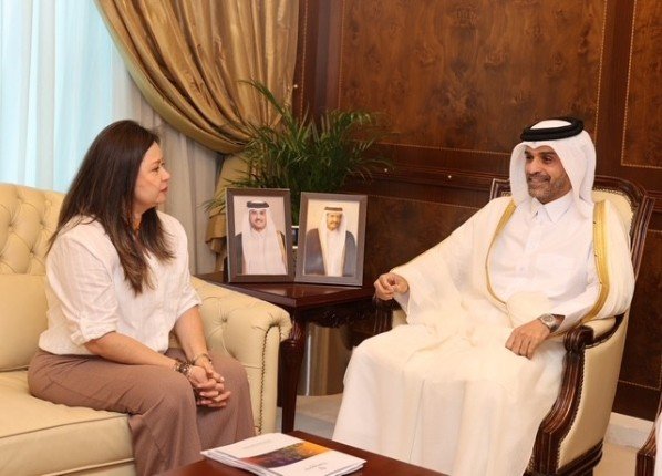 قطر وكولومبيا تبحثان العلاقات الثنائية بين البلدين في قطاع المواصلات