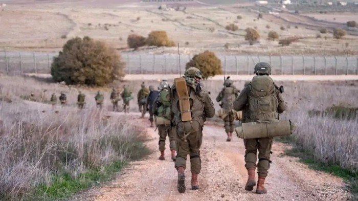 الاحتلال الإسرائيلي يواصل توغله في الأراض السورية الاحتلال الإسرائيلي يواصل توغله في الأراض السورية