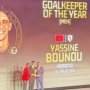 الحضرى يسلم ياسين بونو جائزة أفضل حارس فى أفريقيا 2025