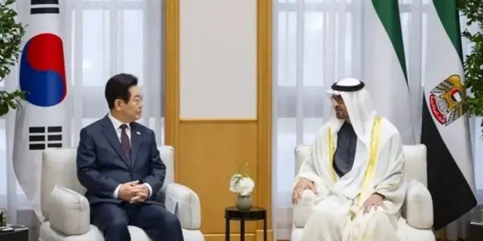 مباحثات إماراتية - كورية لتعزيز التعاون في مجالات الدفاع والتكنولوجيا مباحثات إماراتية - كورية لتعزيز التعاون في مجالات الدفاع والتكنولوجيا