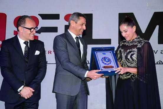 تكريم حنان مطاوع بافتتاح مهرجان vs-film للأفلام القصيرة جدًا تكريم حنان مطاوع بافتتاح مهرجان vs-film للأفلام القصيرة جدًا