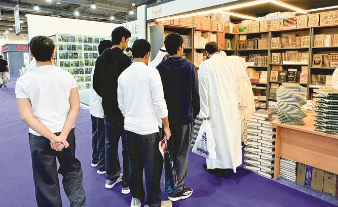 معرض الكويت الدولي الـ48 للكتاب يطرح رحلة الرواية من الورق إلى الكاميرا