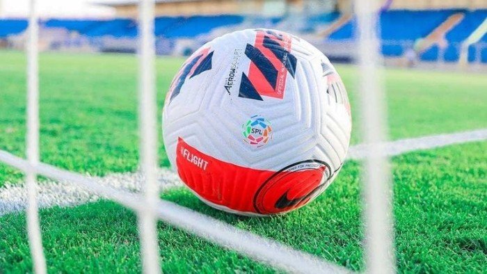 توتنهام يواجه مانشستر يونايتد.. مواعيد مباريات اليوم السبت 8 نوفمبر 2025 توتنهام يواجه مانشستر يونايتد.. مواعيد مباريات اليوم السبت 8 نوفمبر 2025