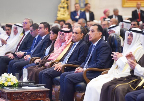 رئيس مجلس الوزراء يدعو رجال الأعمال من دول مجلس التعاون الخليجي إلى ضخ المزيد من الاستثمارات في مصر