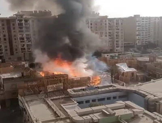 حريق هائل يلتهم مبنى ستوديو مصر الشهير في الهرم.. ما التفاصيل؟