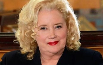 وفاة الممثلة الأمريكية سالي كيركلاند عن 84 عامًا